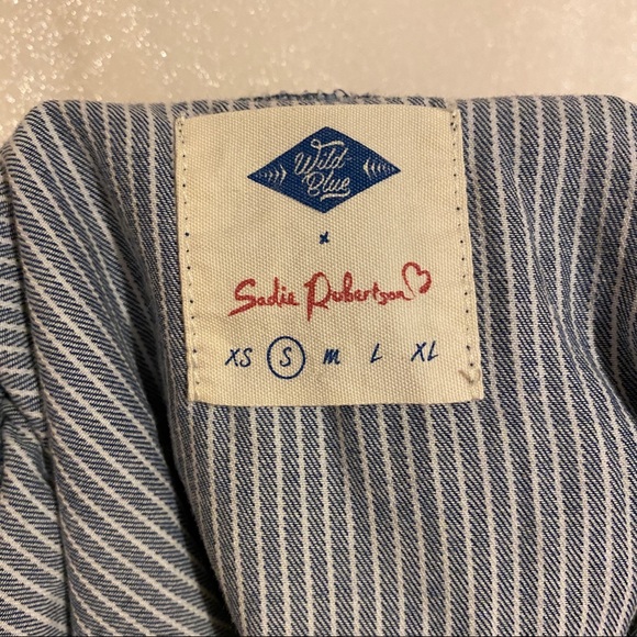 Striped Denim Off-Shoulder Shirt - Picture 3 of 3